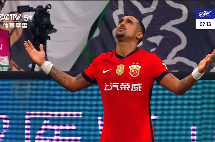 刘若钒禁区, 两队首发名 刘若钒禁区, 两队首发名